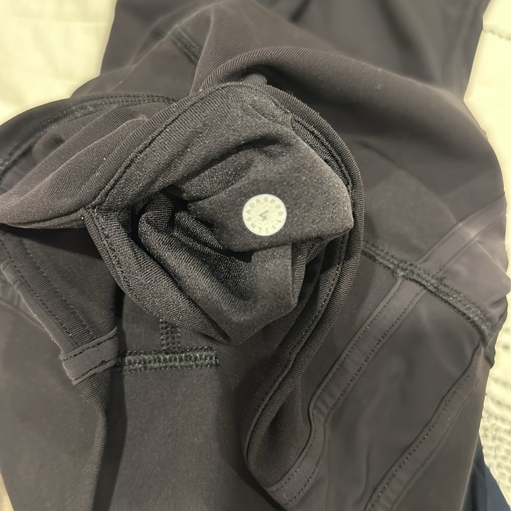 Lululemon capri pants - Picture 6 of 6